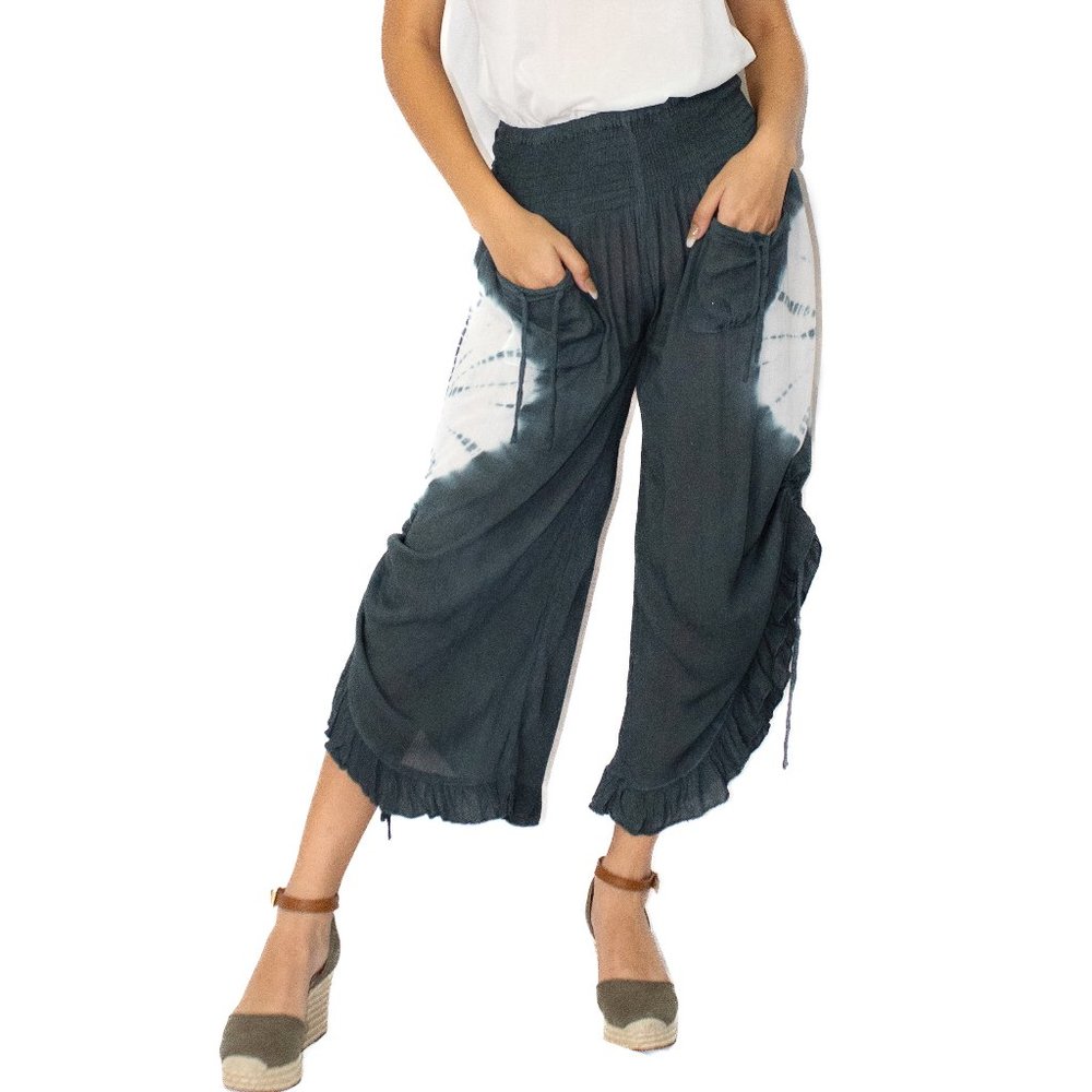 Solid High Low Flared Ruffled Printed Pant